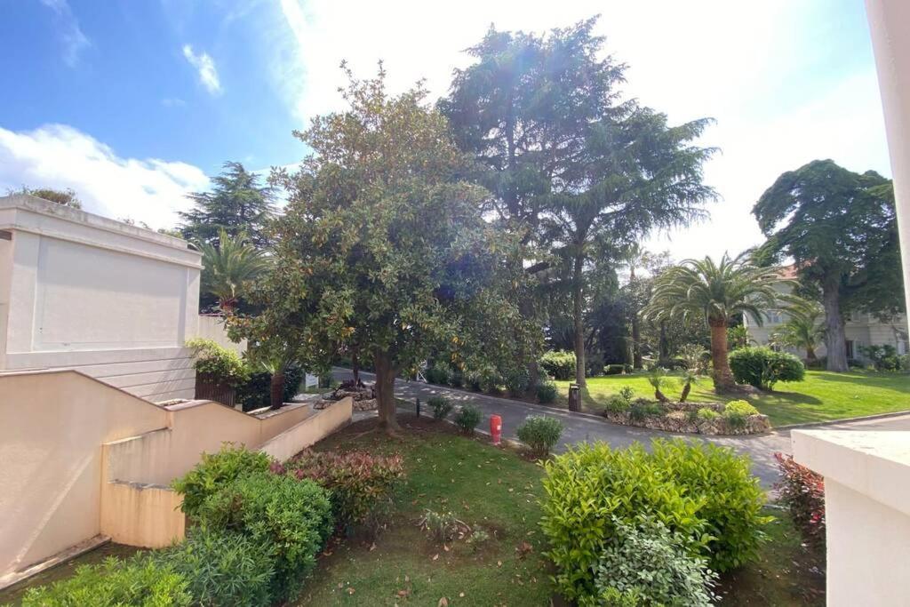 Agréable appartement au sein d'une belle residence de vacances Cannes Esterno foto