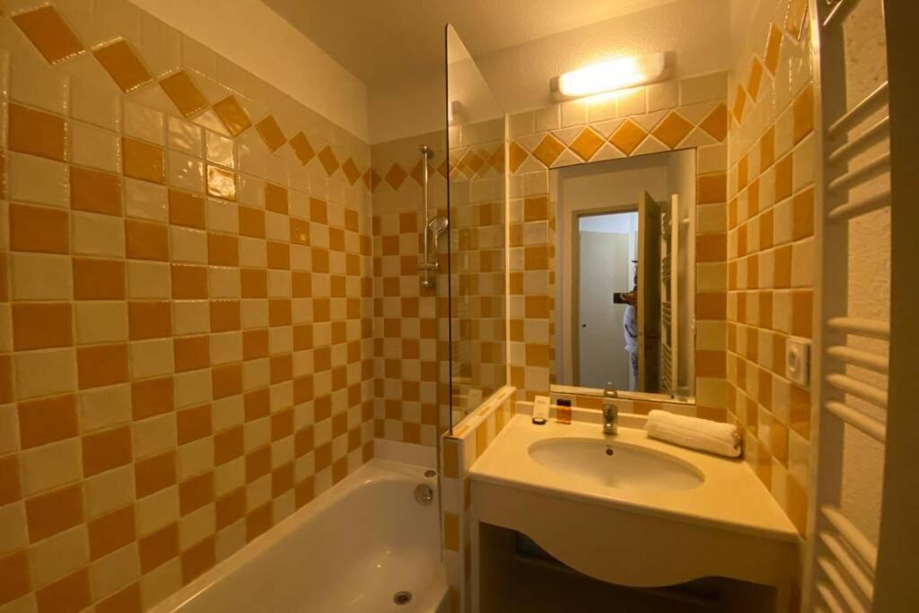 Agréable appartement au sein d'une belle residence de vacances Cannes Esterno foto