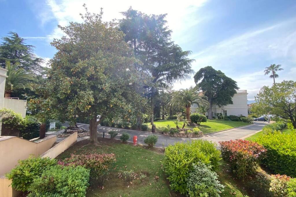 Agréable appartement au sein d'une belle residence de vacances Cannes Esterno foto